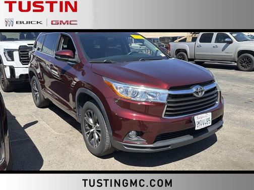 Ooh La La Rouge Mica 2016 Toyota Highlander XLE