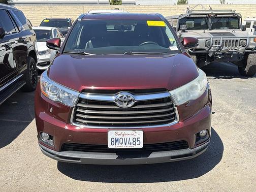 Ooh La La Rouge Mica 2016 Toyota Highlander XLE