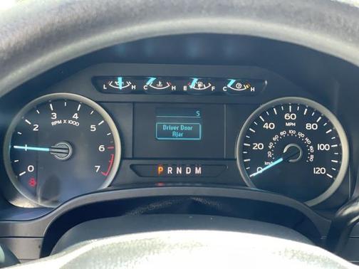 Photo 3 of 32 of 2020 Ford F-150 XLT