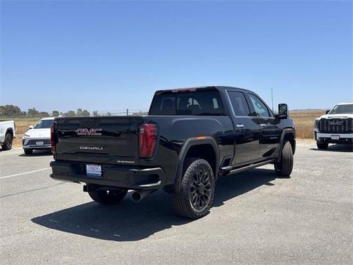 2025 GMC Sierra 2500 Denali
