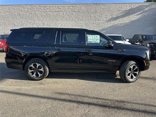 2026 GMC Yukon XL 4WD AT4 Ultimate
