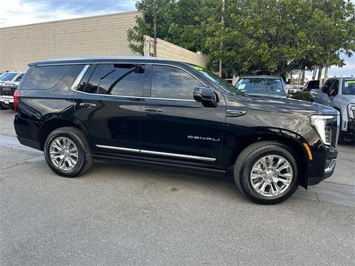 2025 GMC Yukon Denali