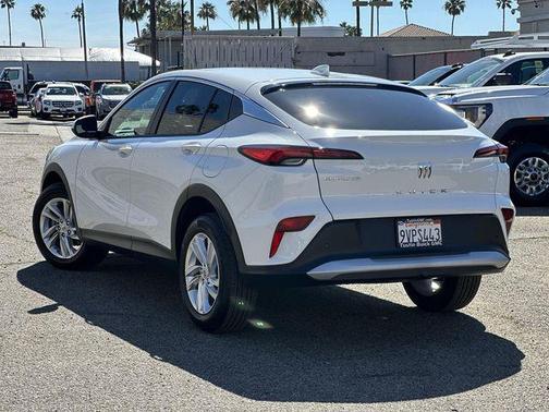 2025 Buick Envista Preferred FWD