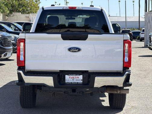 OXFORD WHITE 2024 Ford F-250 XLT