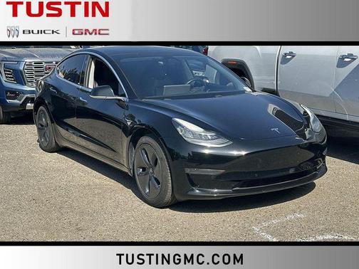 Solid Black 2020 Tesla Model 3 Standard Range Plus
