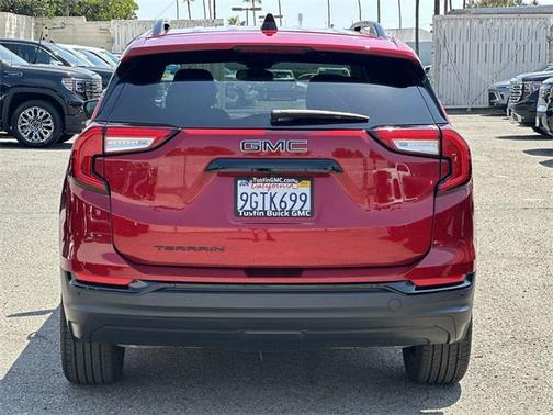 2023 GMC Terrain SLE