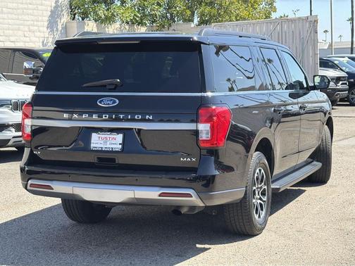 AGATE BLACK METALLIC 2024 Ford Expedition Max XLT