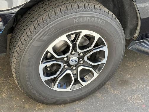 AGATE BLACK METALLIC 2024 Ford Expedition Max XLT