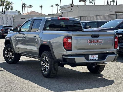 2025 GMC Canyon Base