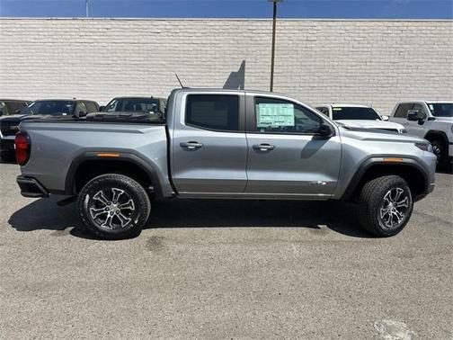 2025 GMC Canyon Base