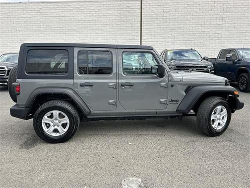 2022 Jeep Wrangler Unlimited Sport
