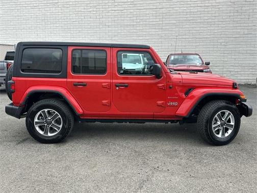 2023 Jeep Wrangler 4-Door Sahara 4x4