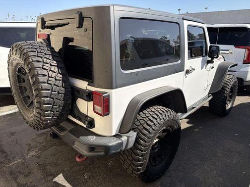 Bright White Clearcoat 2011 Jeep Wrangler Rubicon