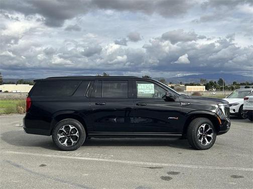 2026 GMC Yukon XL 4WD AT4