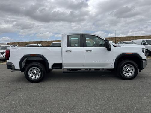 Summit White 2026 GMC Sierra 2500 Pro