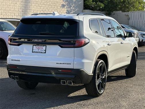 2026 GMC Acadia Elevation FWD