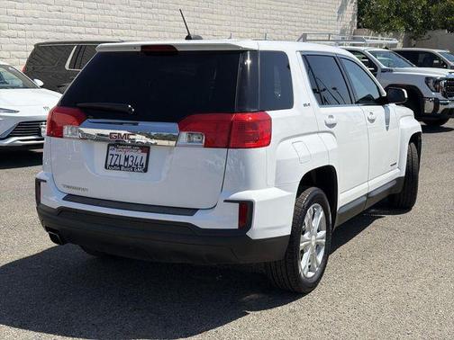 Summit White 2017 GMC Terrain SLE-1