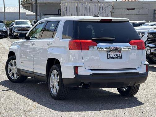 Summit White 2017 GMC Terrain SLE-1