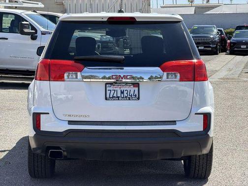 Summit White 2017 GMC Terrain SLE-1