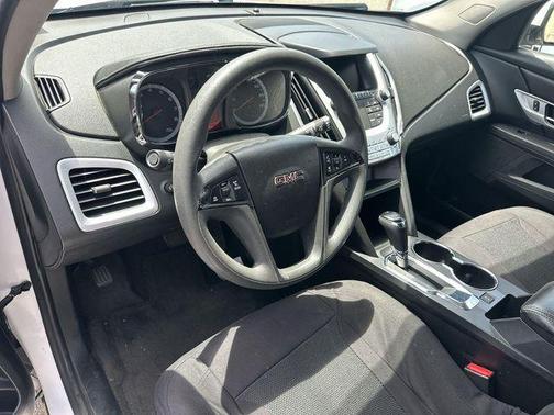 Summit White 2017 GMC Terrain SLE-1