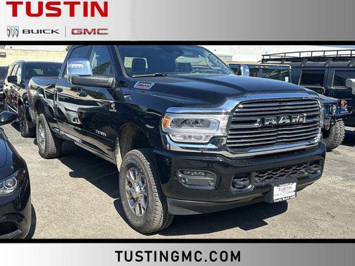 Diamond Black Crystal Pearlcoat 2024 RAM 2500 Laramie Crew Cab 4x4 6'4' Box