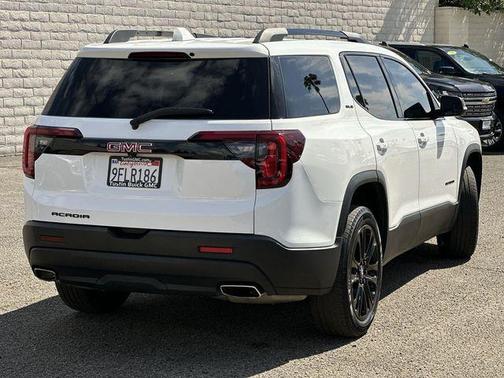 2023 GMC Acadia FWD SLE