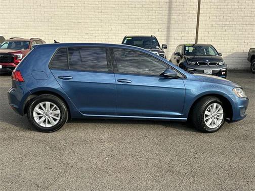 2017 Volkswagen Golf TSI SE 4-Door