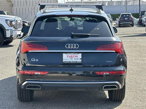 2023 Audi Q5 45 S line Premium Plus
