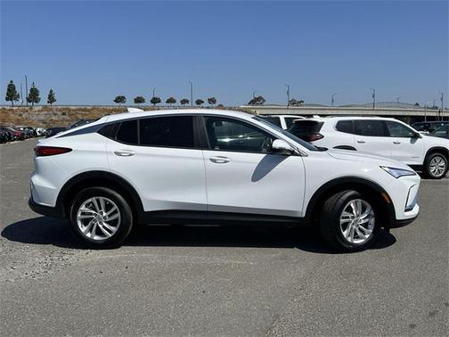 2025 Buick Envista Preferred FWD