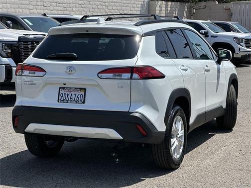 2022 Toyota Corolla Cross LE