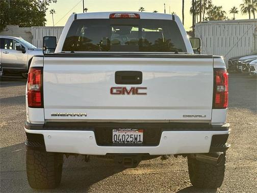 2015 GMC Sierra 2500 Denali