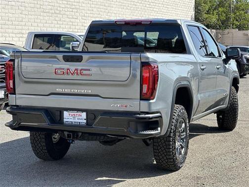 2025 GMC Sierra 1500 AT4X