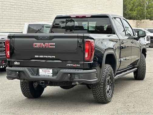 2025 GMC Sierra 1500 AT4X