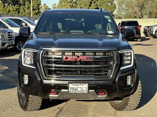 2024 GMC Yukon XL 4WD AT4