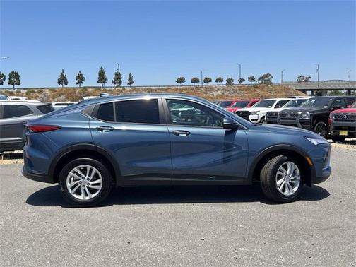 2025 Buick Envista Preferred FWD