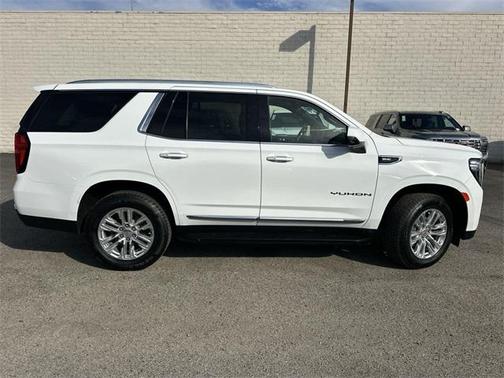 2022 GMC Yukon SLT