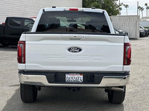 OXFORD WHITE 2025 Ford F-150 Lariat