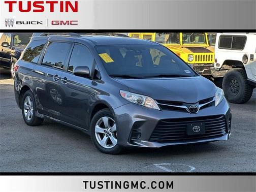 2020 Toyota Sienna LE