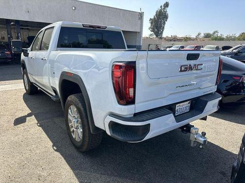 Summit White 2023 GMC Sierra 2500 Denali