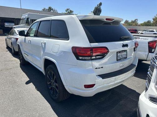 2021 Jeep Grand Cherokee Laredo
