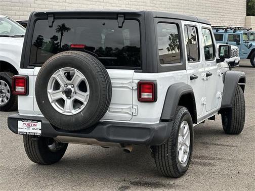 2022 Jeep Wrangler Unlimited Sport