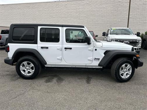 2022 Jeep Wrangler Unlimited Sport