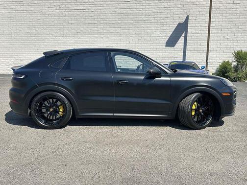 2024 Porsche Cayenne Turbo GT
