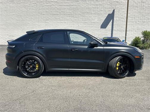 2024 Porsche Cayenne Turbo GT