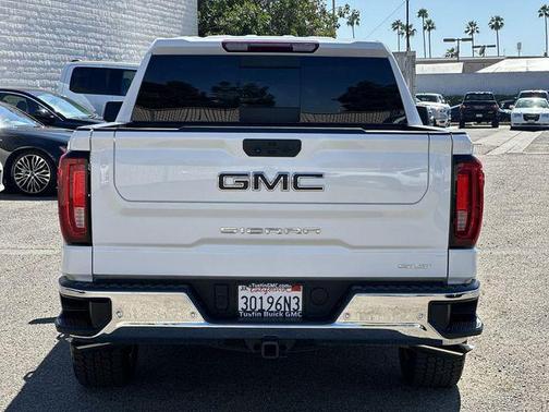 2022 GMC Sierra 1500 SLT