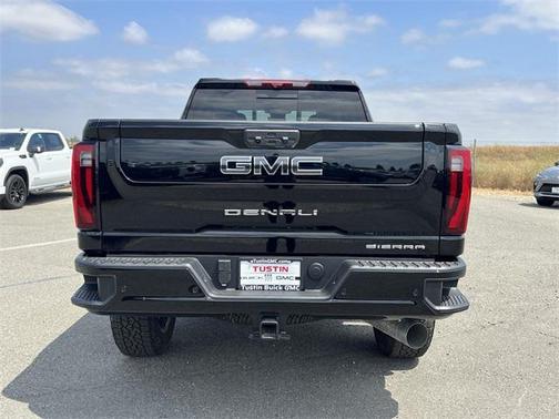 2025 GMC Sierra 2500 Denali Ultimate
