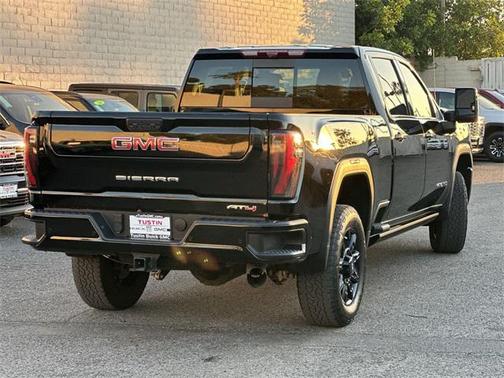 2024 GMC Sierra 2500 AT4