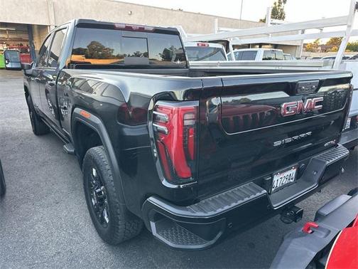 2024 GMC Sierra 2500 AT4