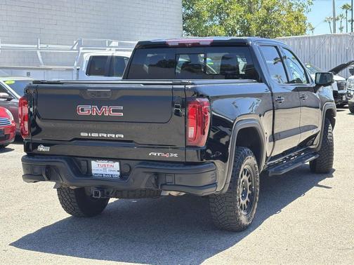 Onyx Black 2023 GMC Sierra 1500 AT4X