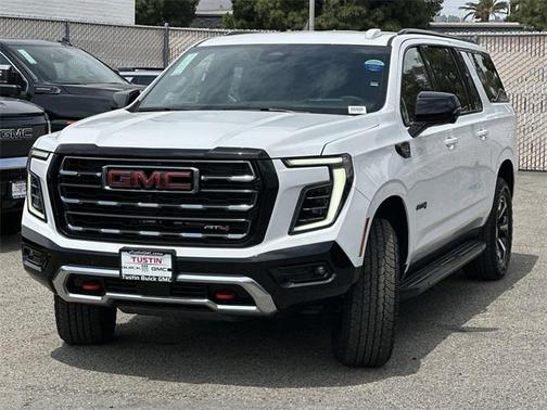 2025 GMC Yukon XL 4WD AT4